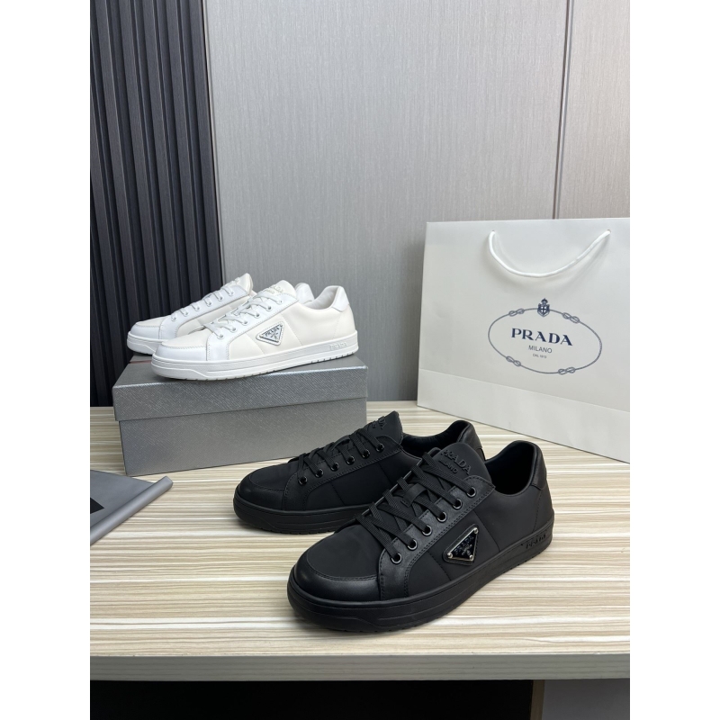 Pra*a casual shoes
